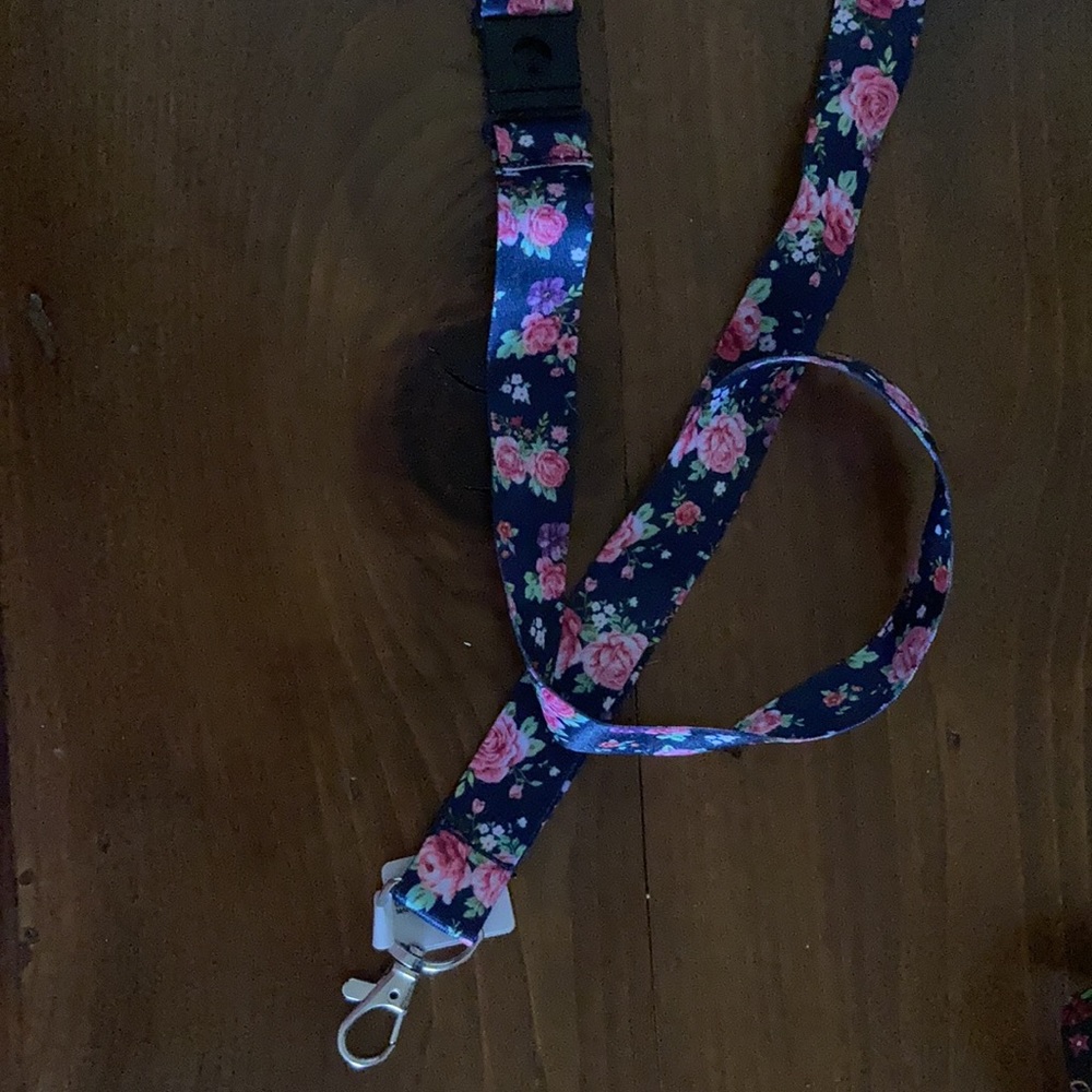 Two Lanyards - Picture 5 of 6